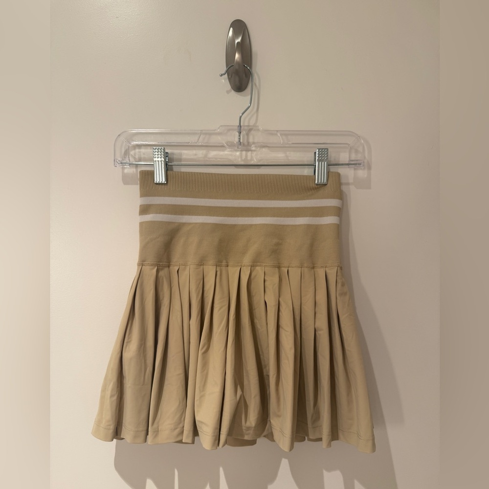 Wilson Elegant Tan tennis Pleated Skirt